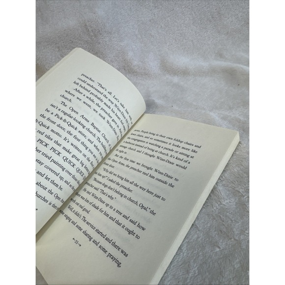 Because of Winn Dixie By Kate DiCamillo Childrens Middle‎ Grade Paperback Book - Picture 8 of 9